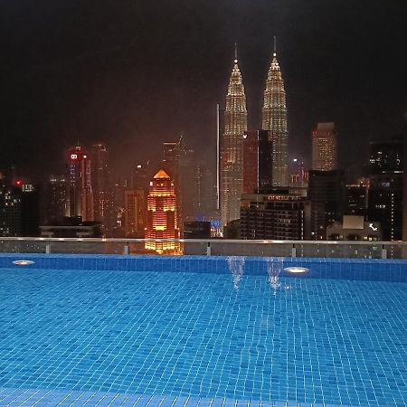 Cl 29A Insta Klcc View & Infinity Pool Apartment Kuala Lumpur Luaran gambar