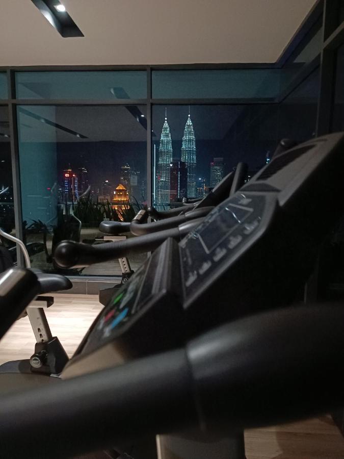 Cl 29A Insta Klcc View & Infinity Pool Apartment Kuala Lumpur Luaran gambar
