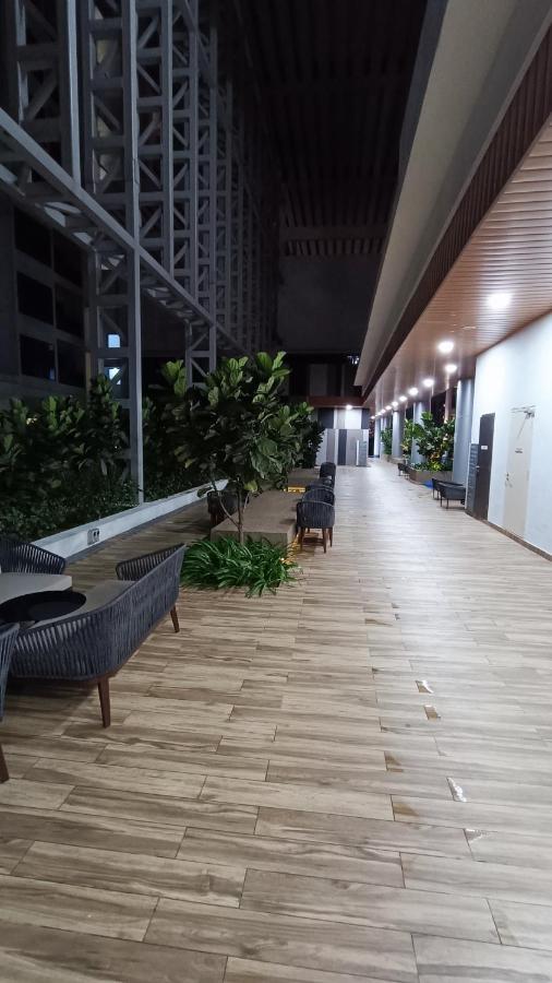 Cl 29A Insta Klcc View & Infinity Pool Apartment Kuala Lumpur Luaran gambar